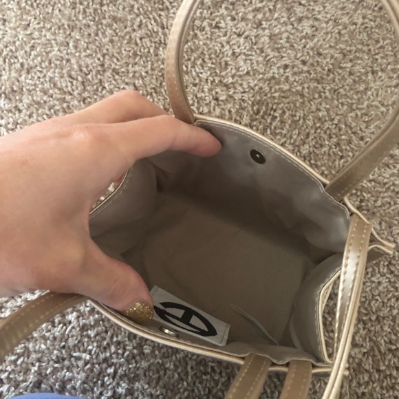 Telfar Clemens small GOLD shopper - Picture 2 of 4